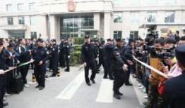 吃瓜群众的特警,揭秘神秘守护者