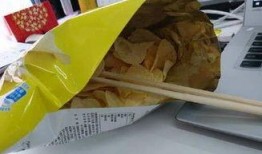 打开薯片吃瓜,轻松享受休闲时光