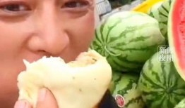 吃瓜卖瓜阿姨,揭秘吃瓜卖瓜阿姨的甜蜜人生