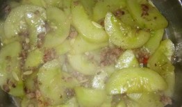 包瓜怎么炒着吃,家常美味新尝试