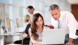 威逼利诱吃瓜,吃瓜群众如何成为舆论风向标