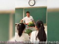 同学打架老师吃瓜,老师“吃瓜”见证同学打架现场