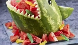 夸克带你吃瓜,解锁美食新体验