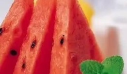 吃瓜撑的危害,健康隐患不容忽视