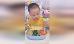 萌宝吃的瓜,甜蜜滋味，欢乐无限