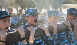 今日吃瓜 军训视频播放,吃瓜群众围观青春热血瞬间