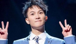 周深吃瓜现场视频,趣味互动引网友热议