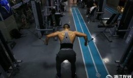 健美冠军吃瓜,揭秘健身背后的趣味生活