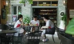 武汉路人吃瓜,路人围观“吃瓜”现场，一幕幕趣味横生