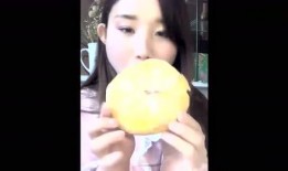 吃瓜的萌妹子,揭秘娱乐圈那些事儿