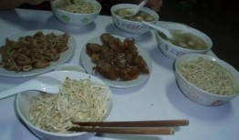 云霄县吃瓜,瓜果飘香，品味田园生活